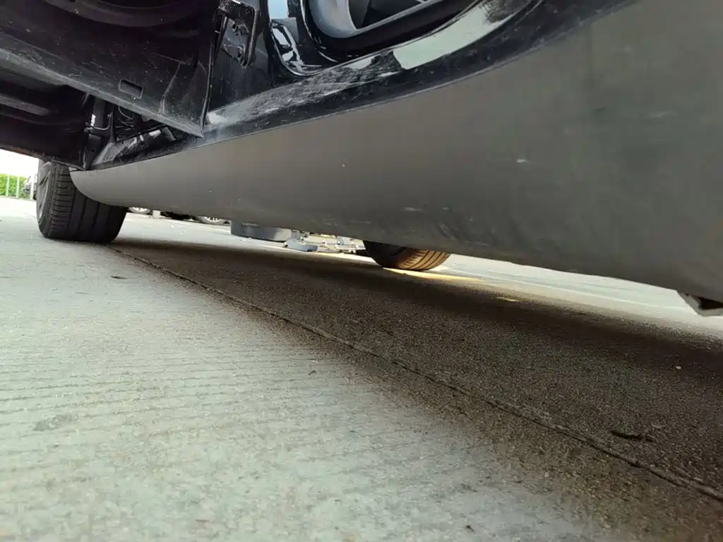 Tesla Model Y — миниатюра 22