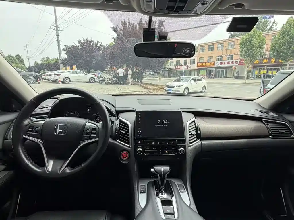 Honda Avancier 2020 240TURBO Premium