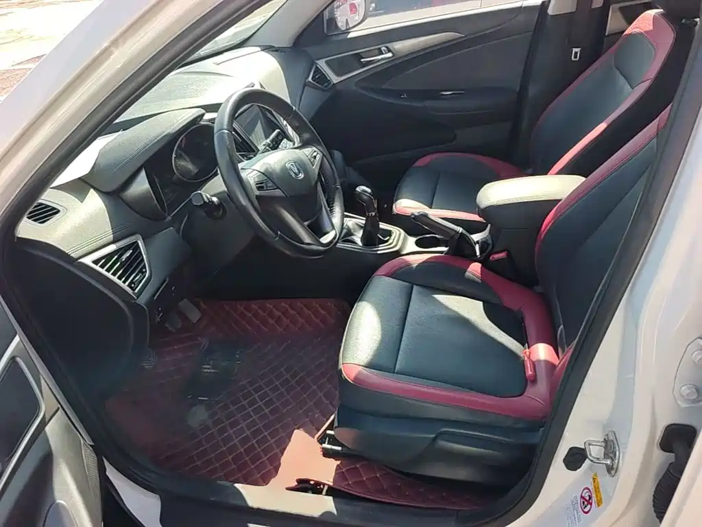 Changan Eado XT — миниатюра 15