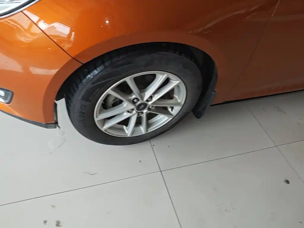 Ford Focus — миниатюра 23