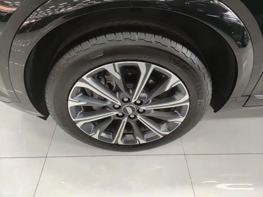 Cadillac XT5 — миниатюра 23