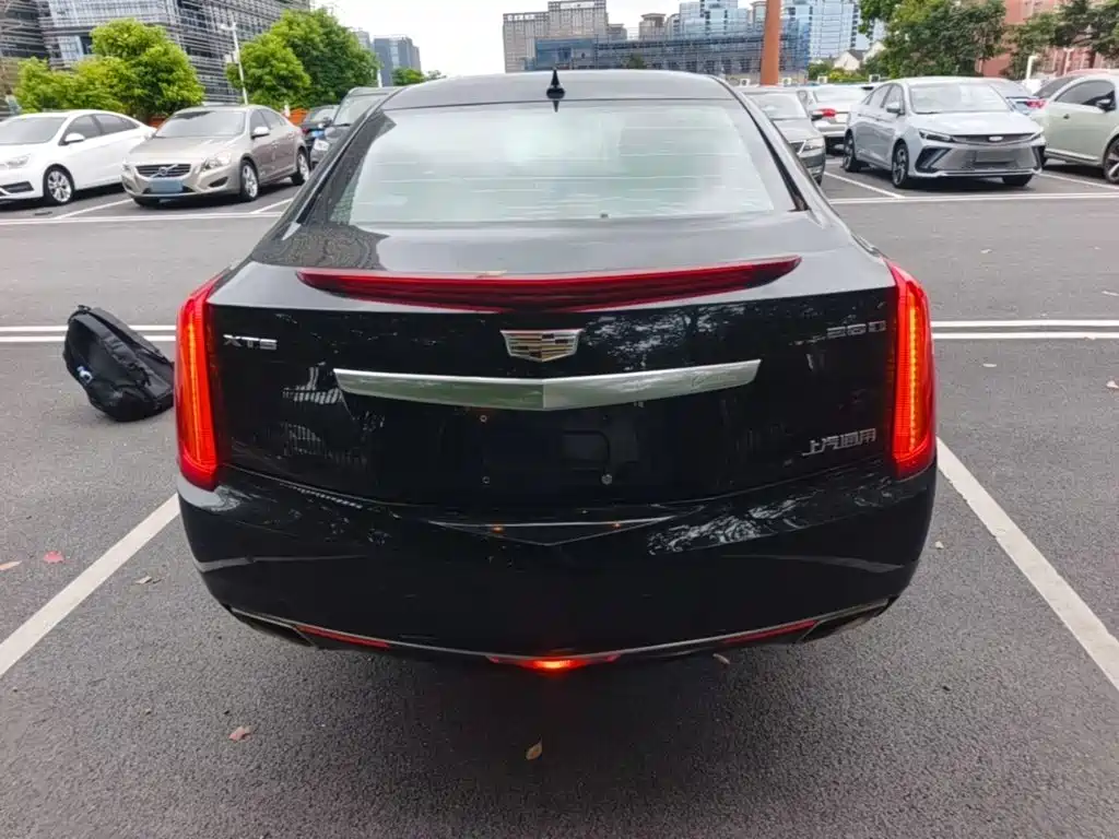 Cadillac XTS — миниатюра 6