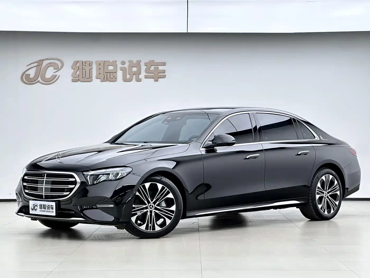 奔驰E级 2025款 改款 E 300 L 豪华型 2025