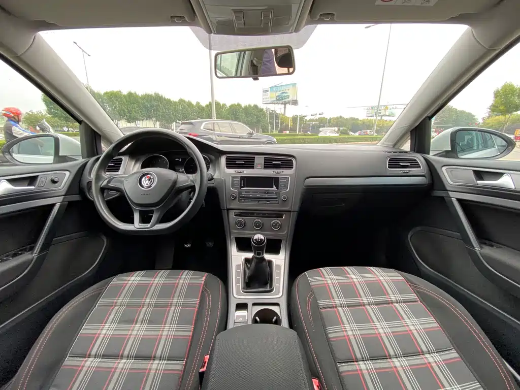 Volkswagen Golf — миниатюра 5