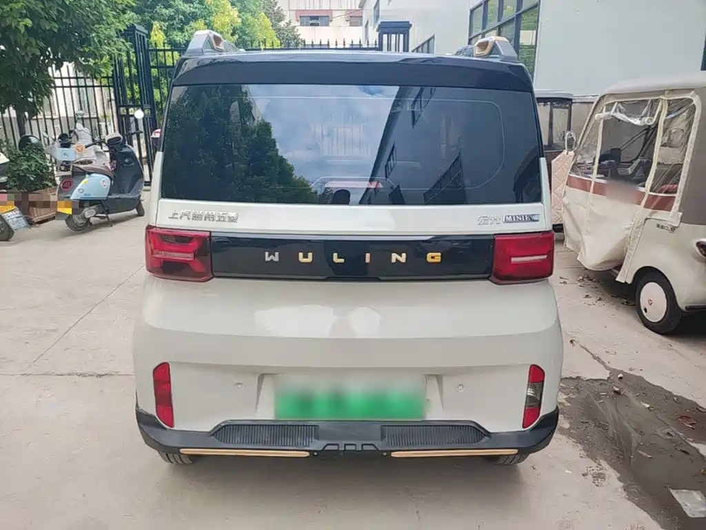 Wuling MINIEV — миниатюра 6