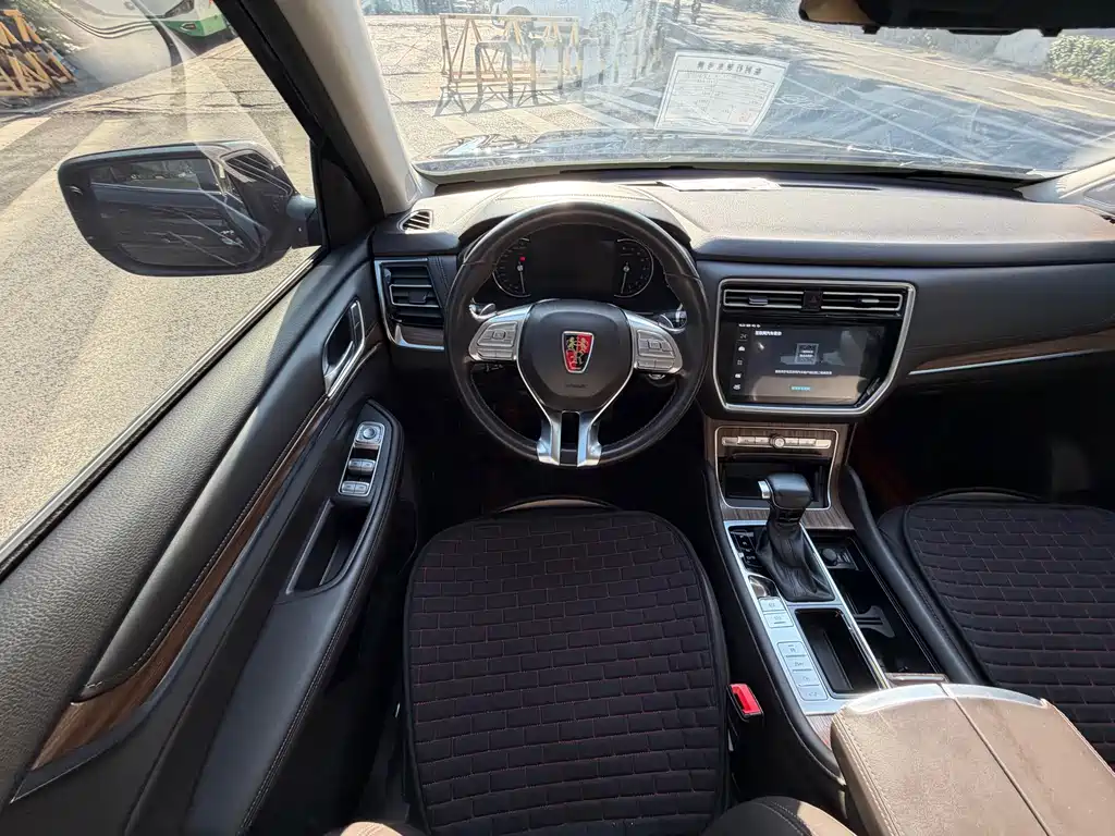 Roewe RX8 — миниатюра 16