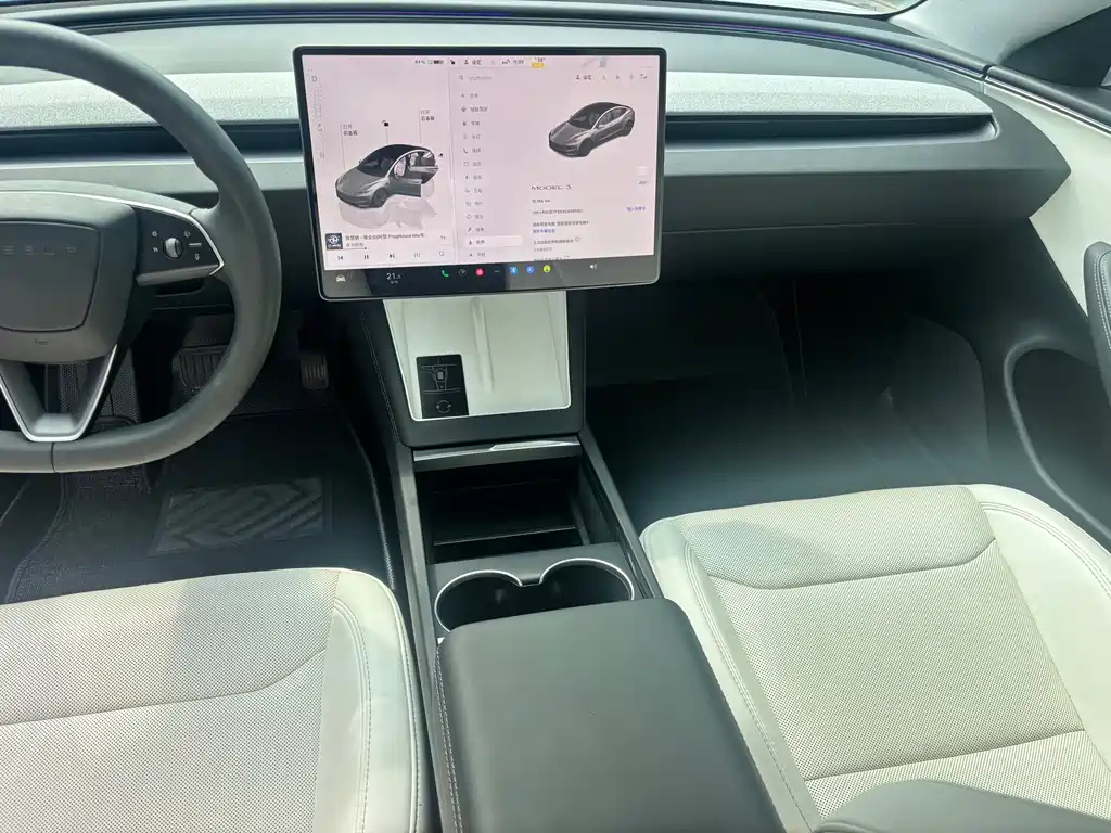 Tesla Model 3 — фотографии объявления, Фото 10