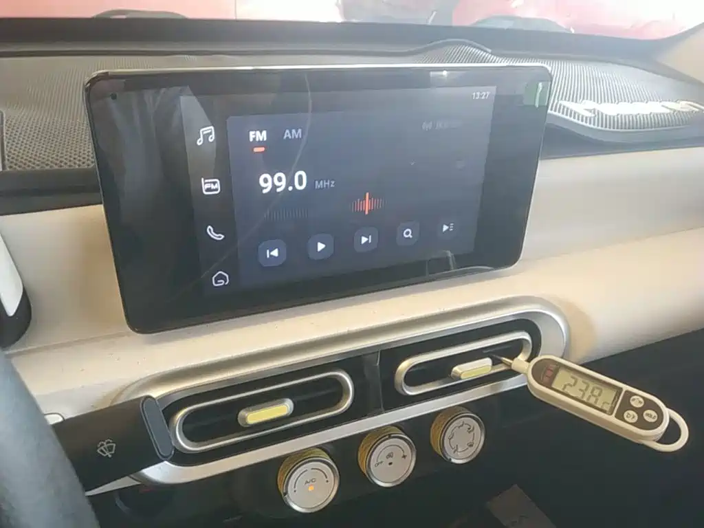 Wuling MINIEV — миниатюра 13