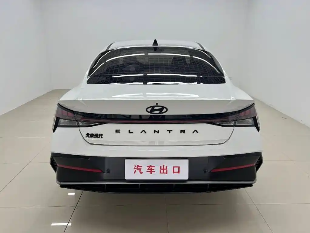 Hyundai Elantra — миниатюра 5