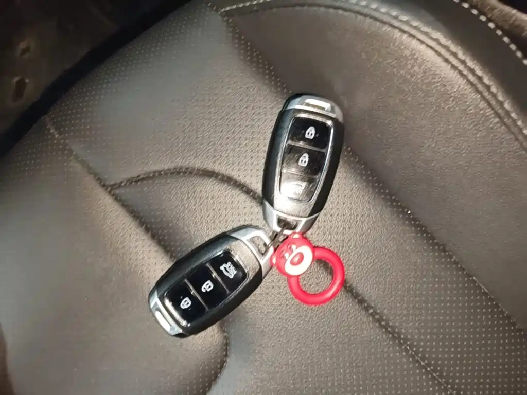 Hyundai Elantra — миниатюра 9