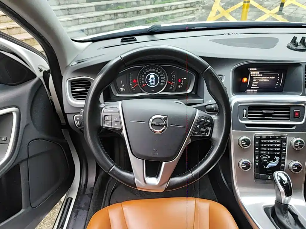Volvo S60 — миниатюра 11