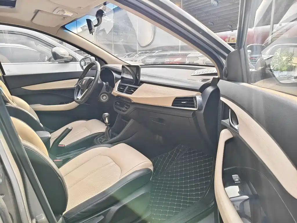 Baojun 360 — миниатюра 8