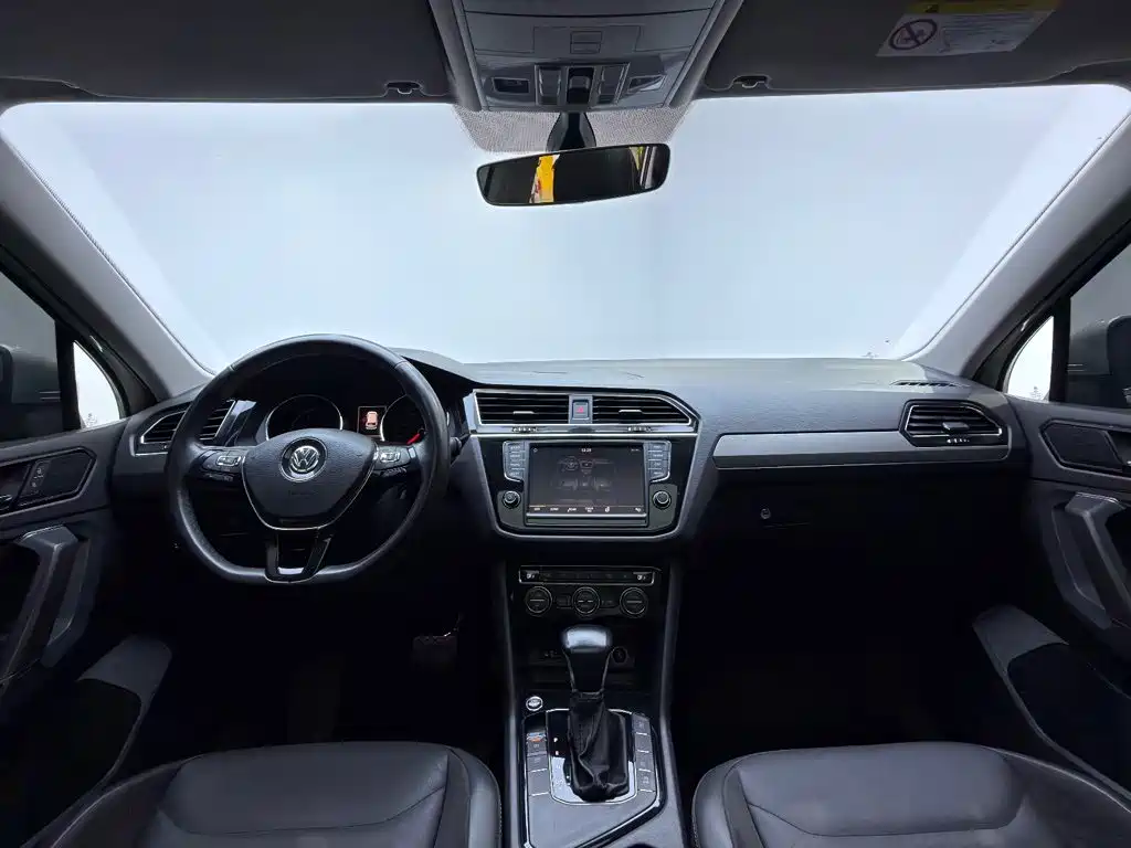 Volkswagen Tiguan L — миниатюра 8
