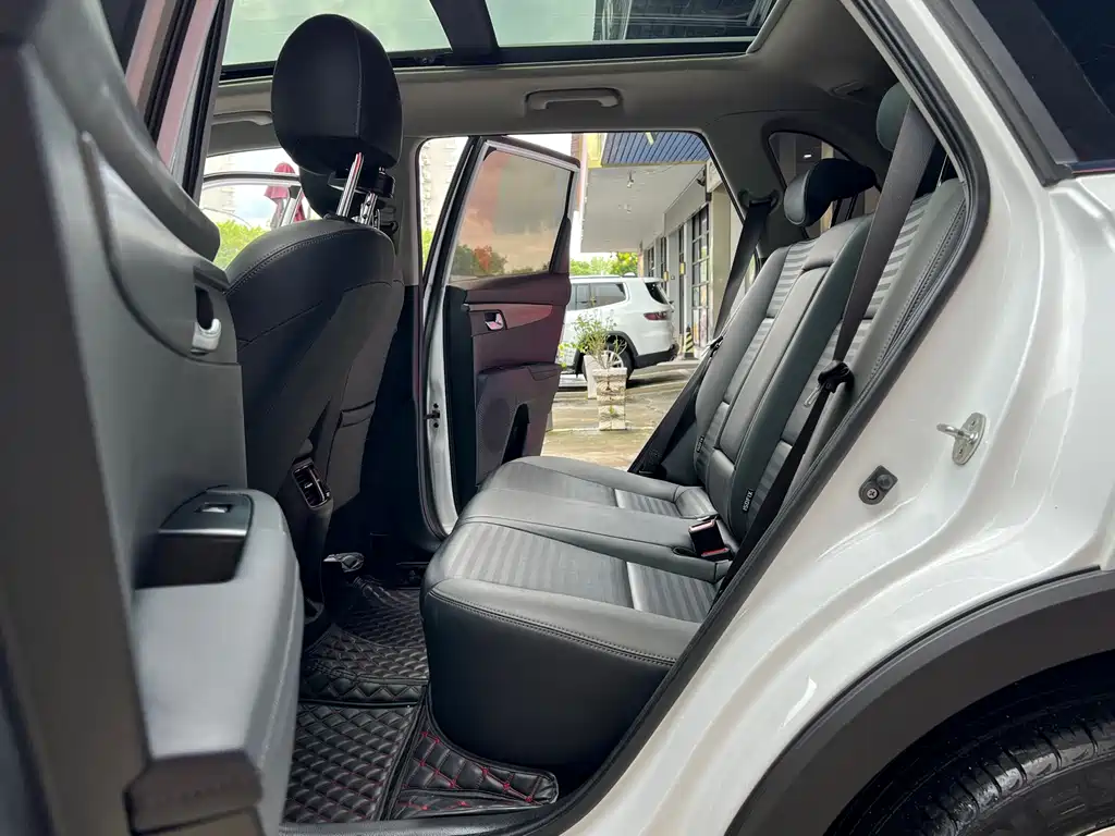 Kia Sportage — миниатюра 28