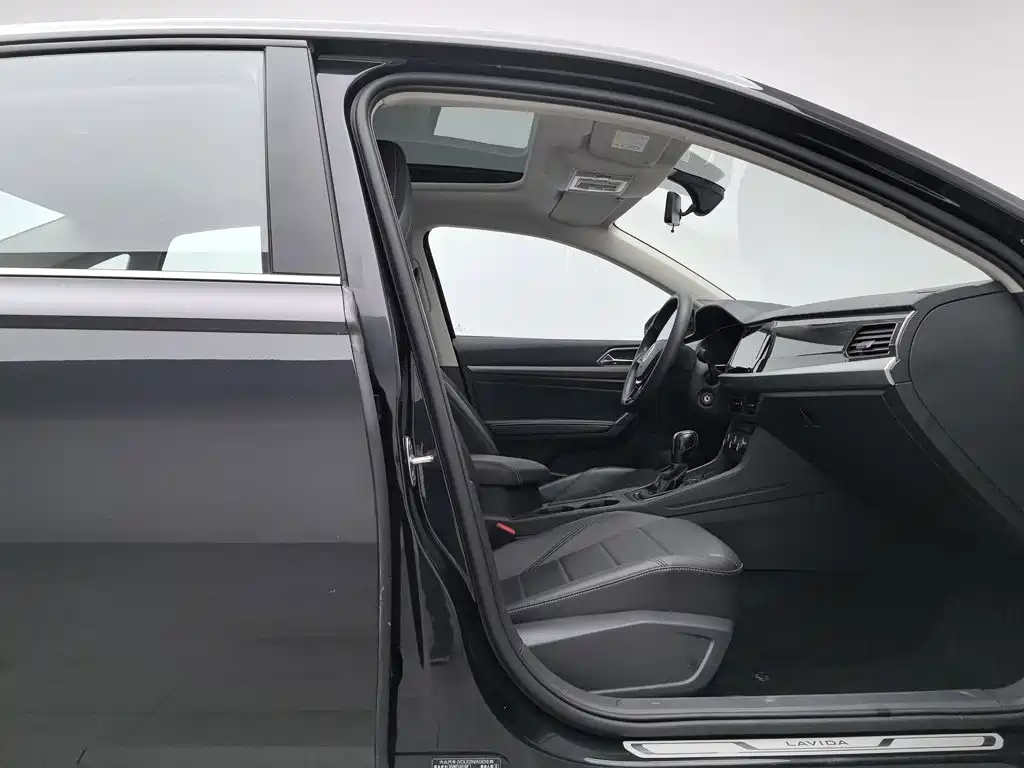 Volkswagen Lavida — миниатюра 23