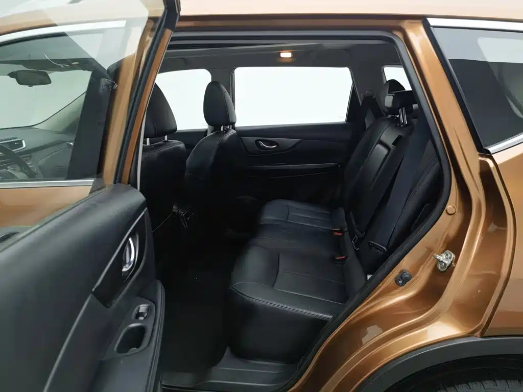 Nissan X-Trail — миниатюра 15