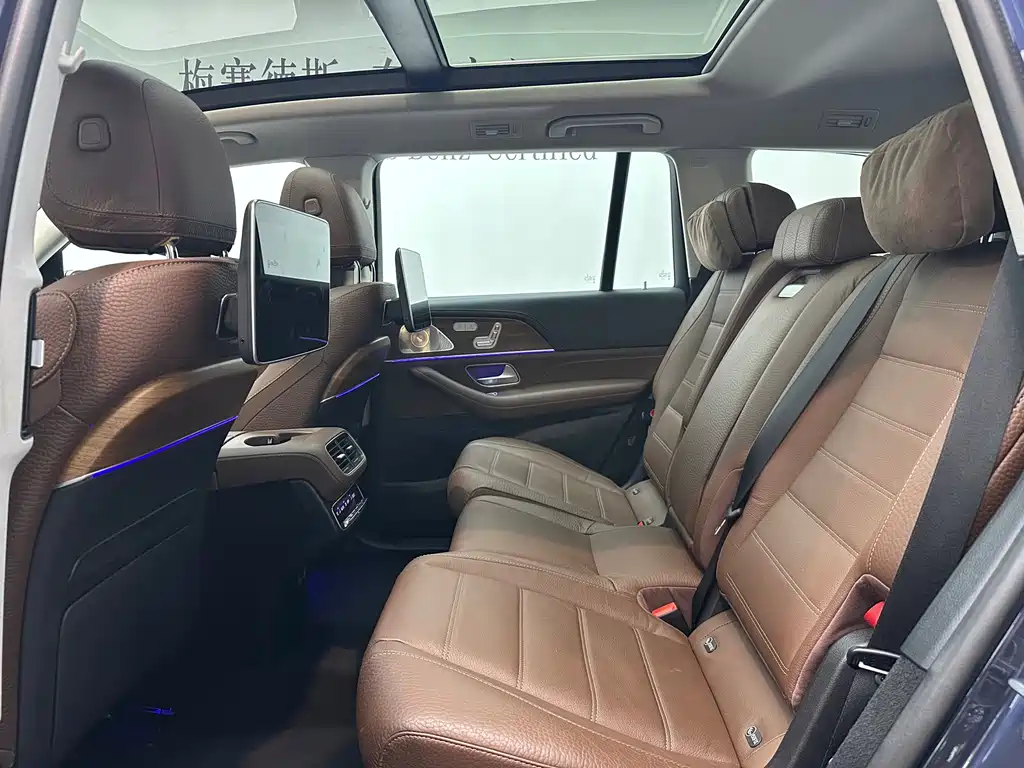 Mercedes-Benz GLS — миниатюра 11