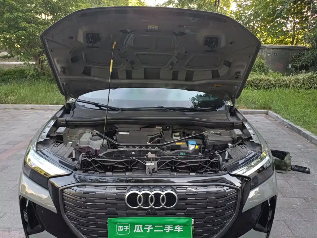 Audi Q4 e-tron — миниатюра 19