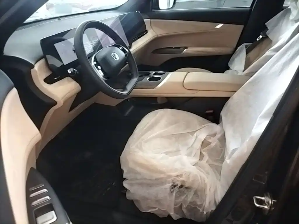 Changan Changan CS75PLUS — миниатюра 15