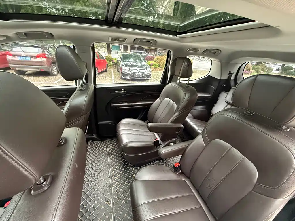 GAC Motor Trumpchi M6 - фото 6