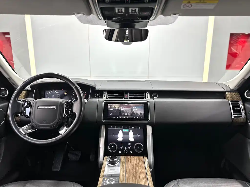 Land Rover Range Rover — миниатюра 11