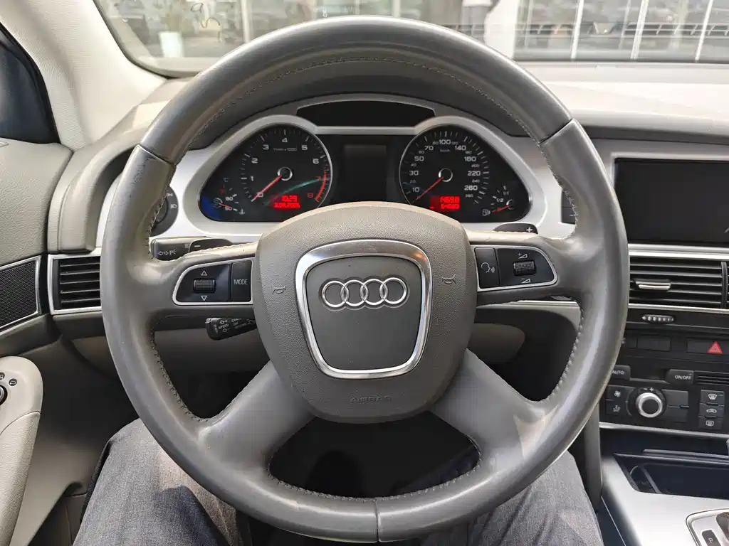 Audi A6L — миниатюра 10
