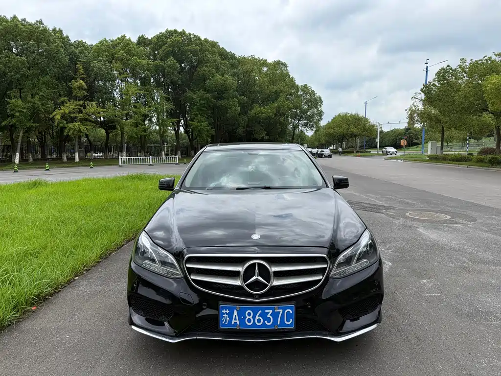 Mercedes-Benz E-Class — миниатюра 6