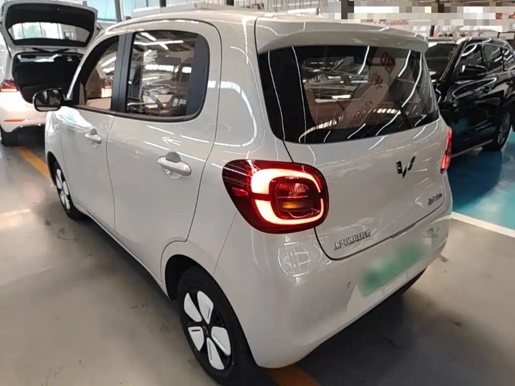 Wuling MINIEV — миниатюра 5