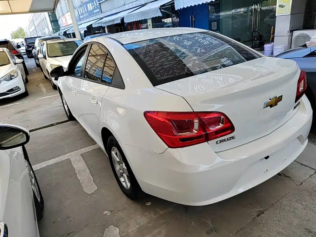 Chevrolet Cruze — миниатюра 5