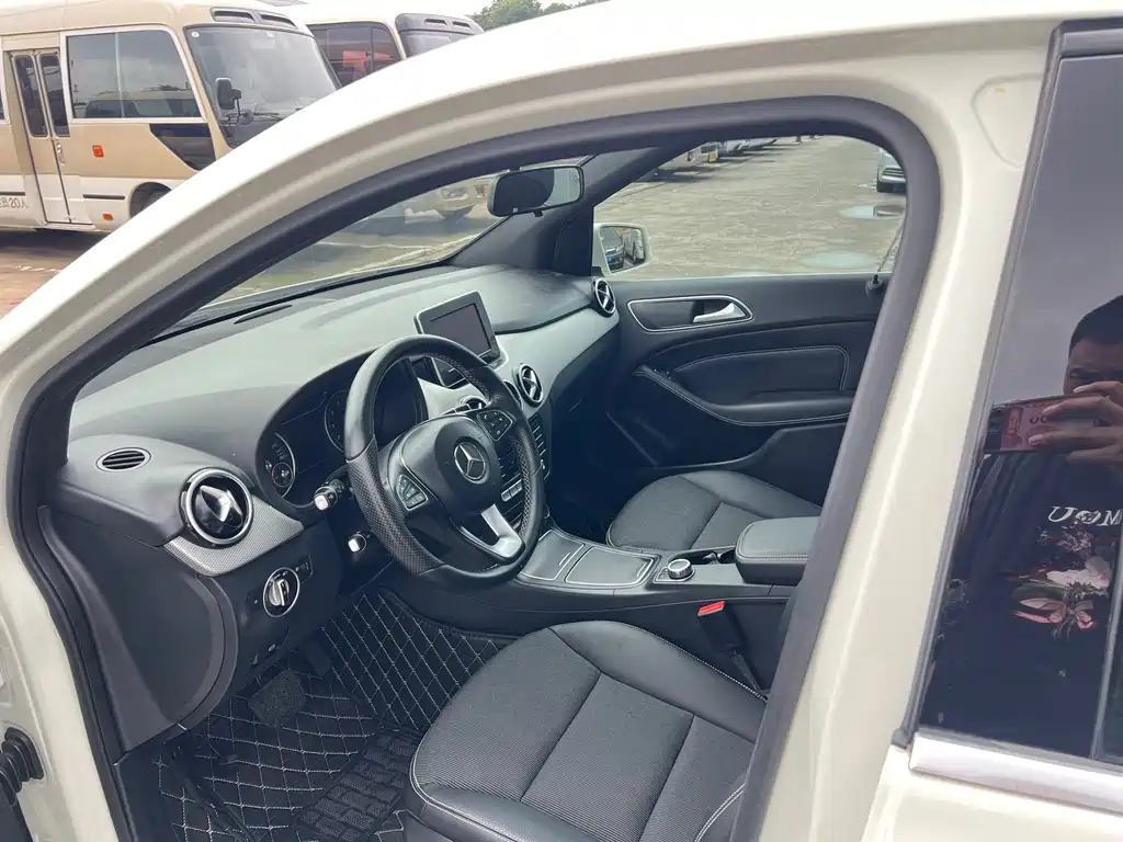 Mercedes-Benz B-Class B 2015 B 200