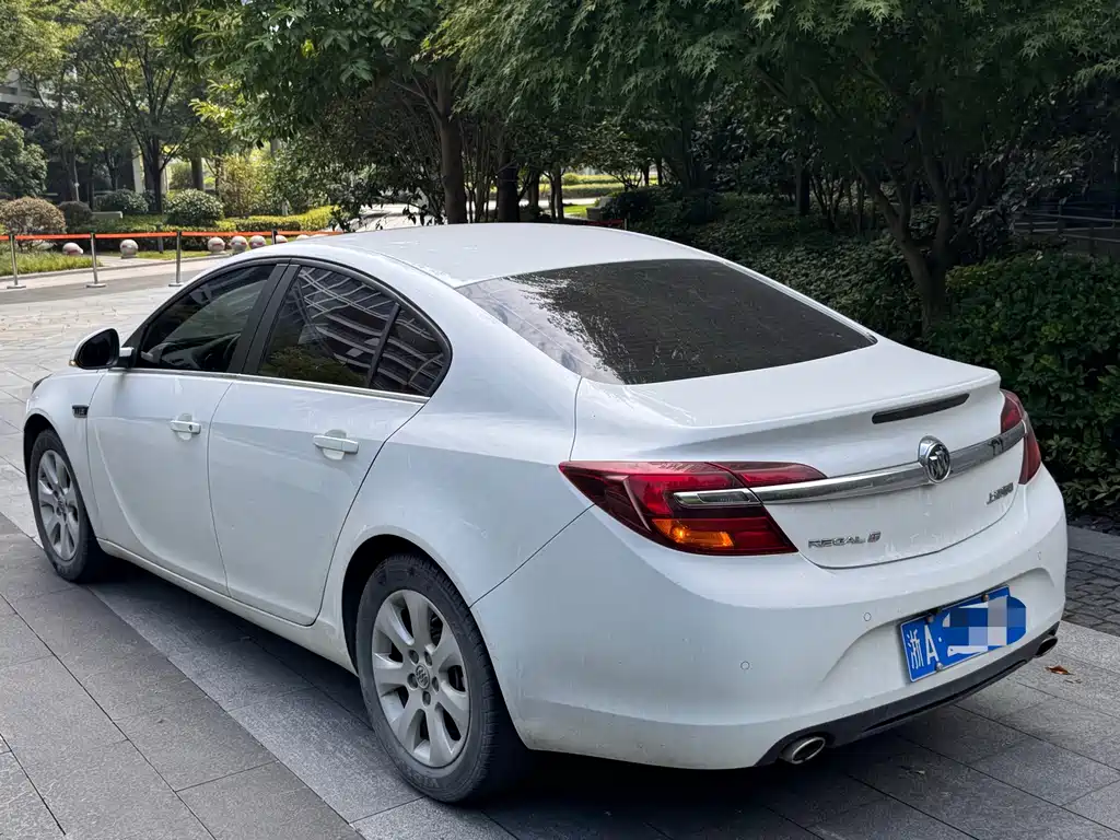Buick Regal — миниатюра 5