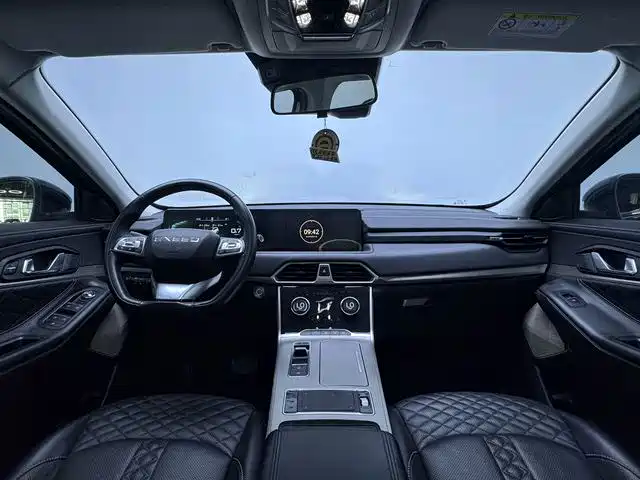 Exeed Lingyun — миниатюра 8