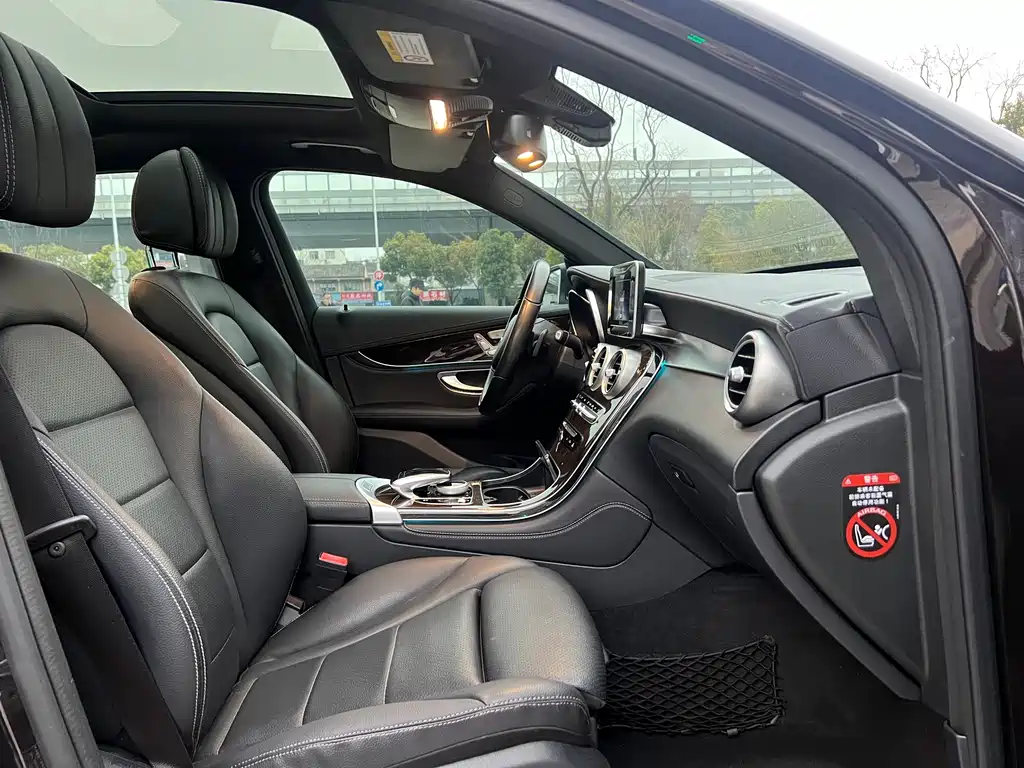 Mercedes-Benz GLC - фото 8