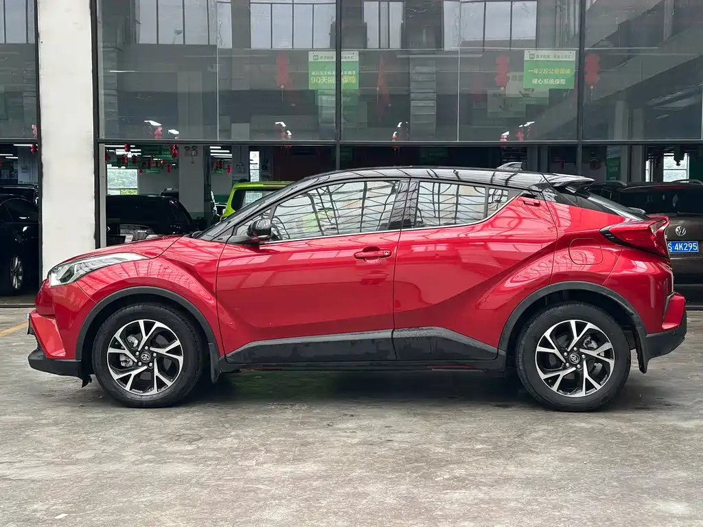 Toyota C-HR — миниатюра 8