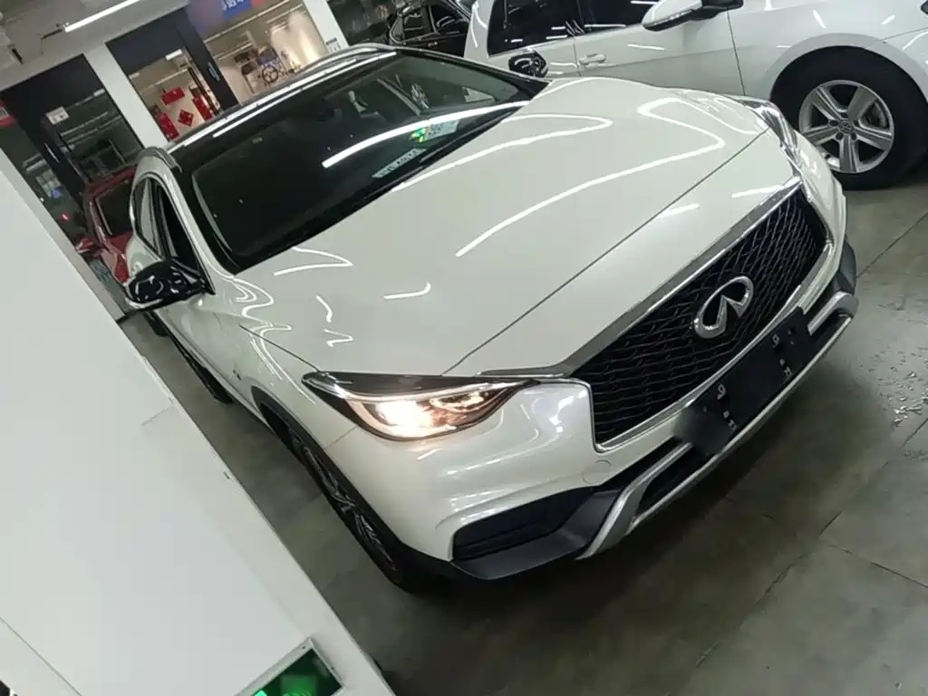 Infiniti QX30 — миниатюра 4