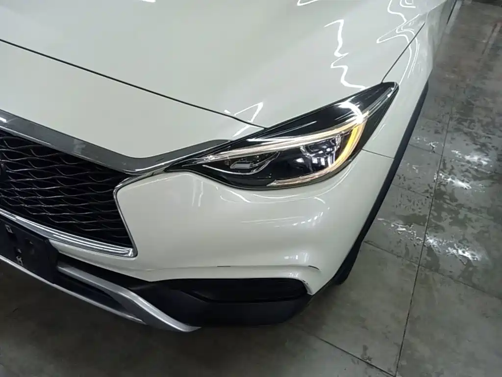 Infiniti QX30 — миниатюра 24