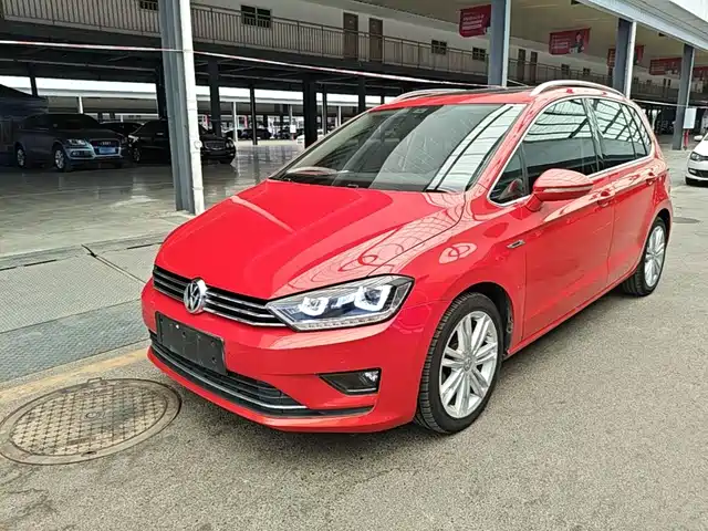 Volkswagen Golf Touran