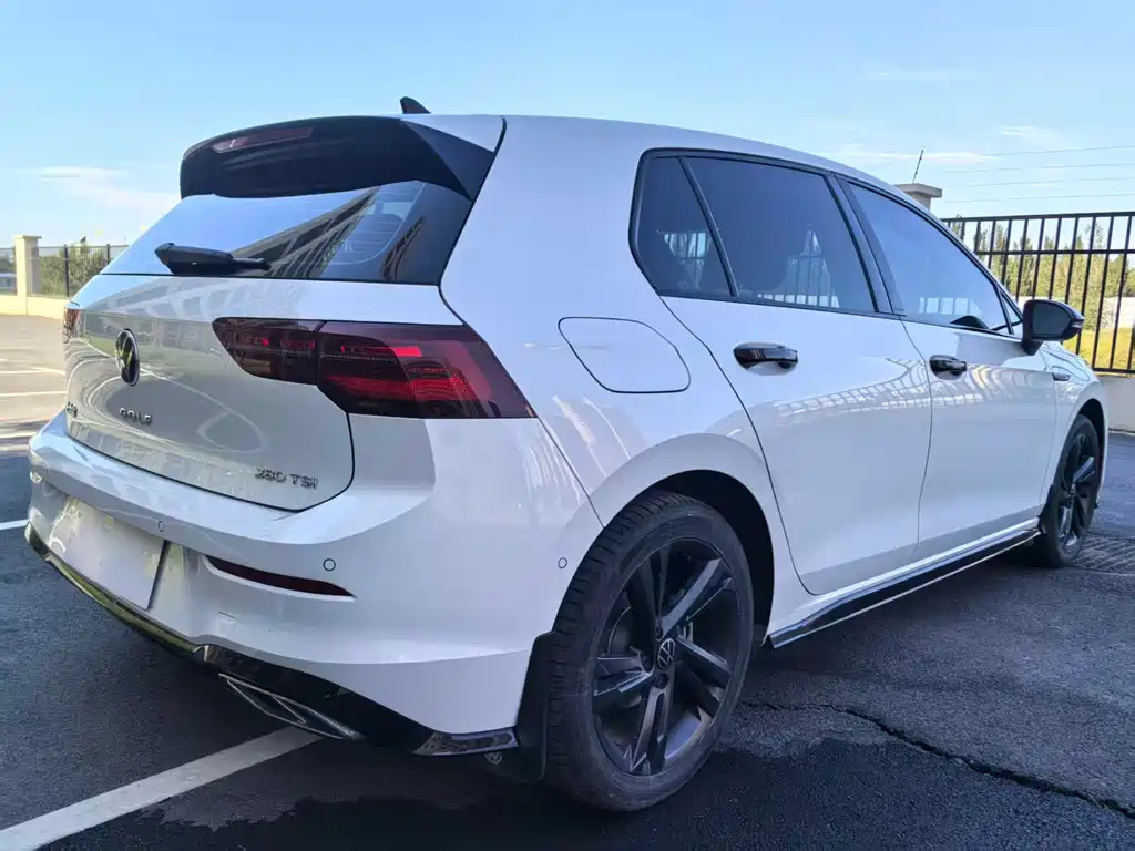 Volkswagen Golf — миниатюра 8