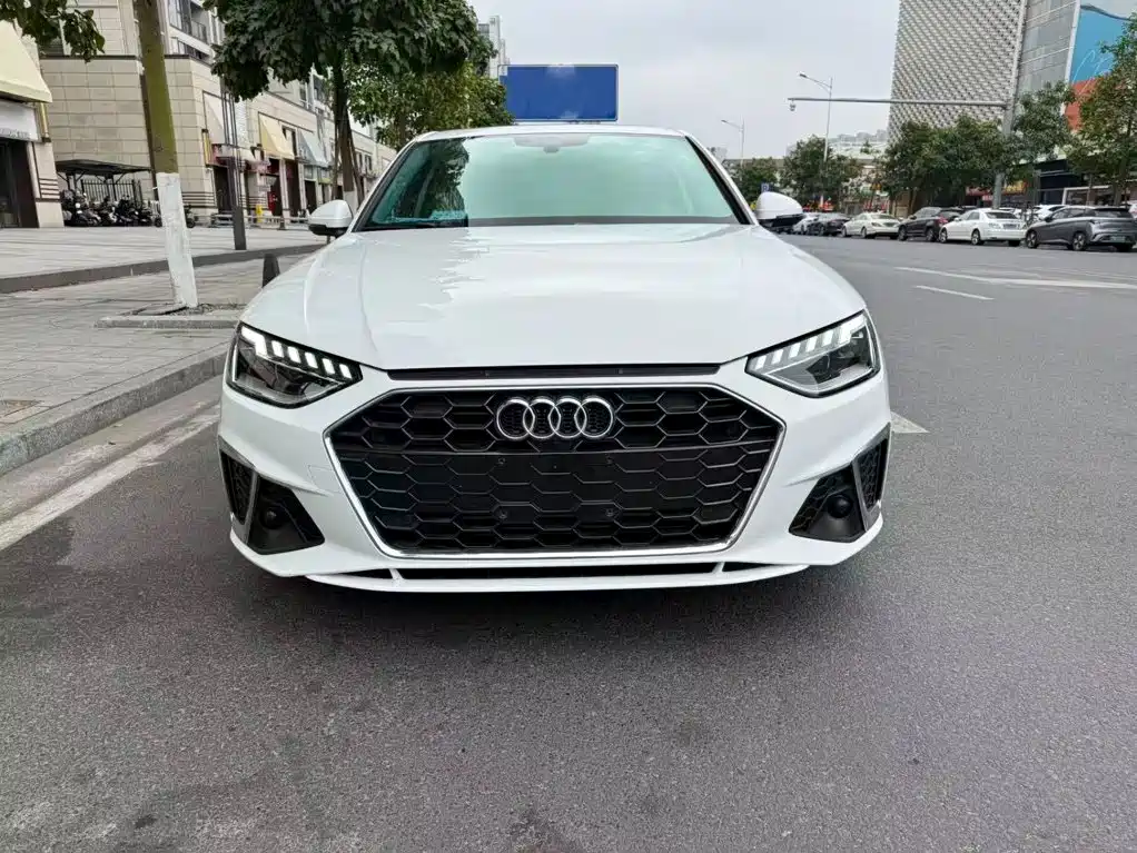 Audi A4L — миниатюра 2