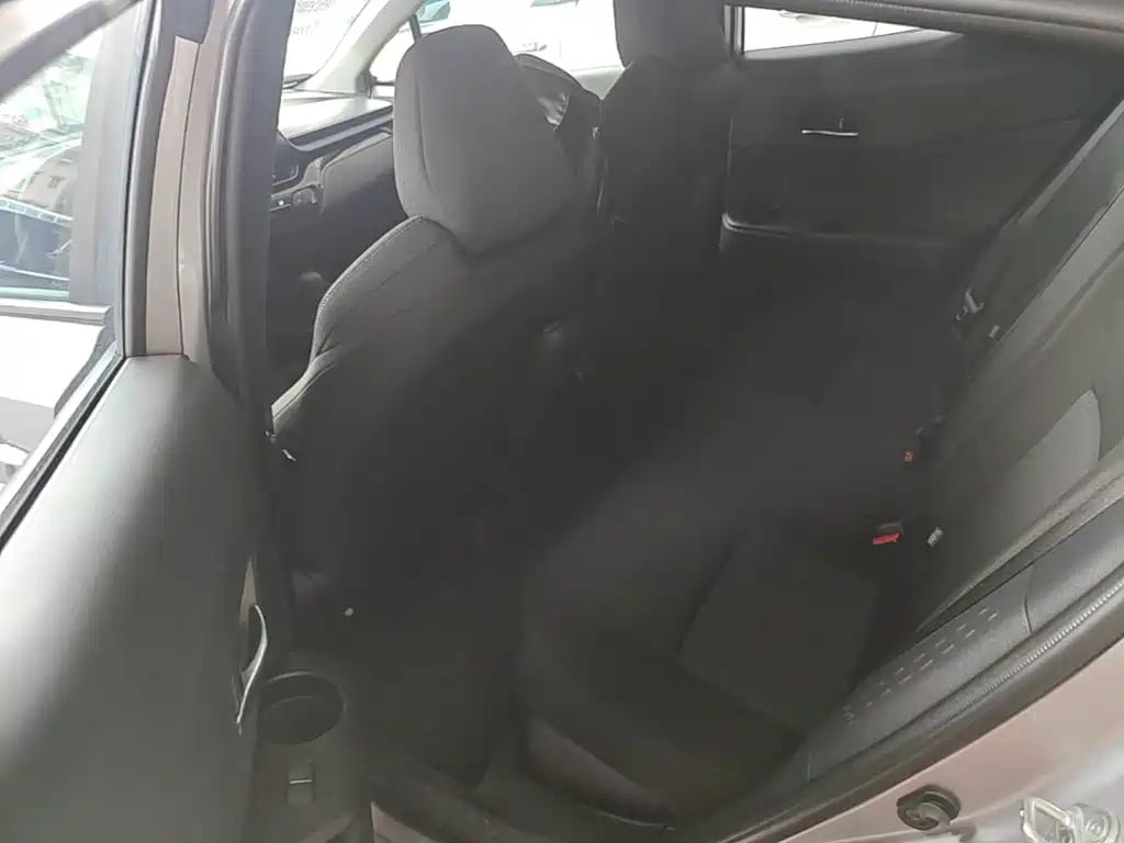 Toyota IZOA — миниатюра 17