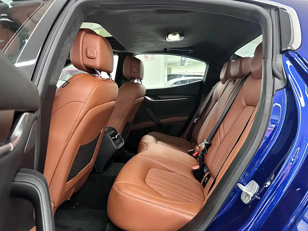 Maserati Ghibli — миниатюра 11