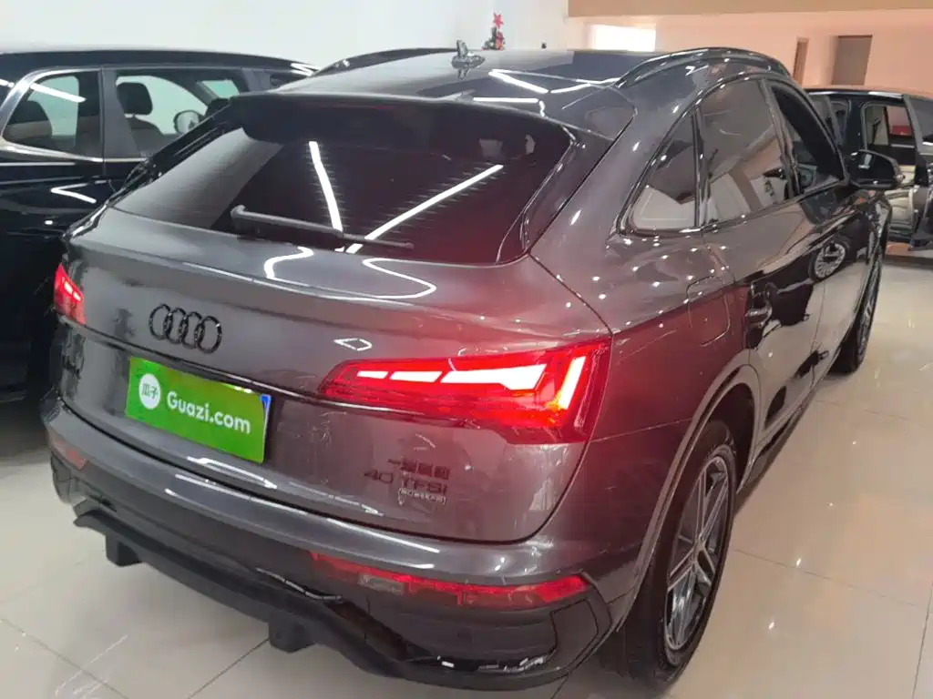 Audi Q5L Sportback — миниатюра 7
