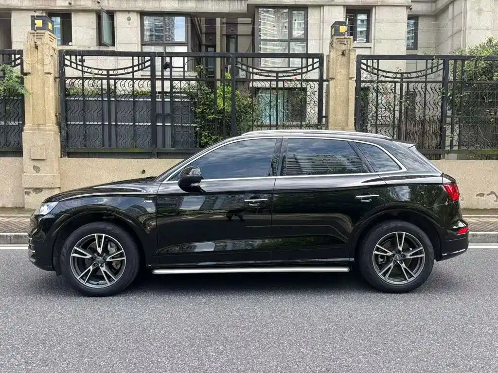 Audi Q5L — миниатюра 5