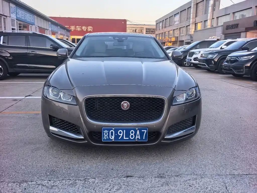 Jaguar XFL — миниатюра 2
