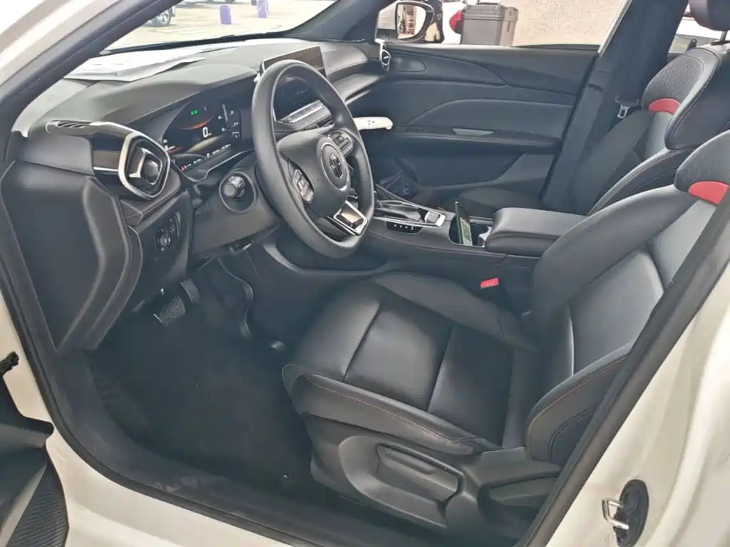 MG MG5 — миниатюра 15