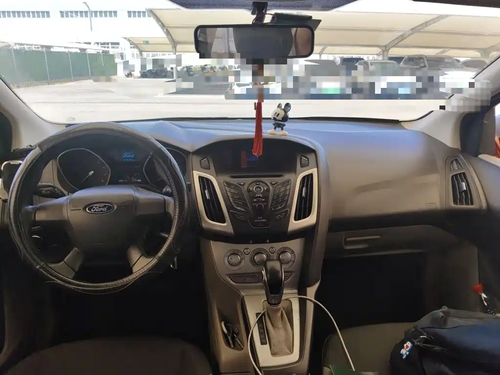 Ford Focus — миниатюра 5