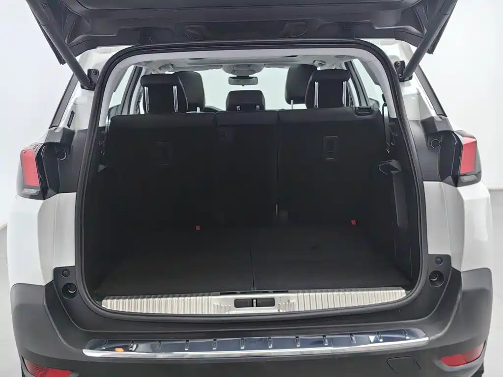 Peugeot 5008 — миниатюра 16