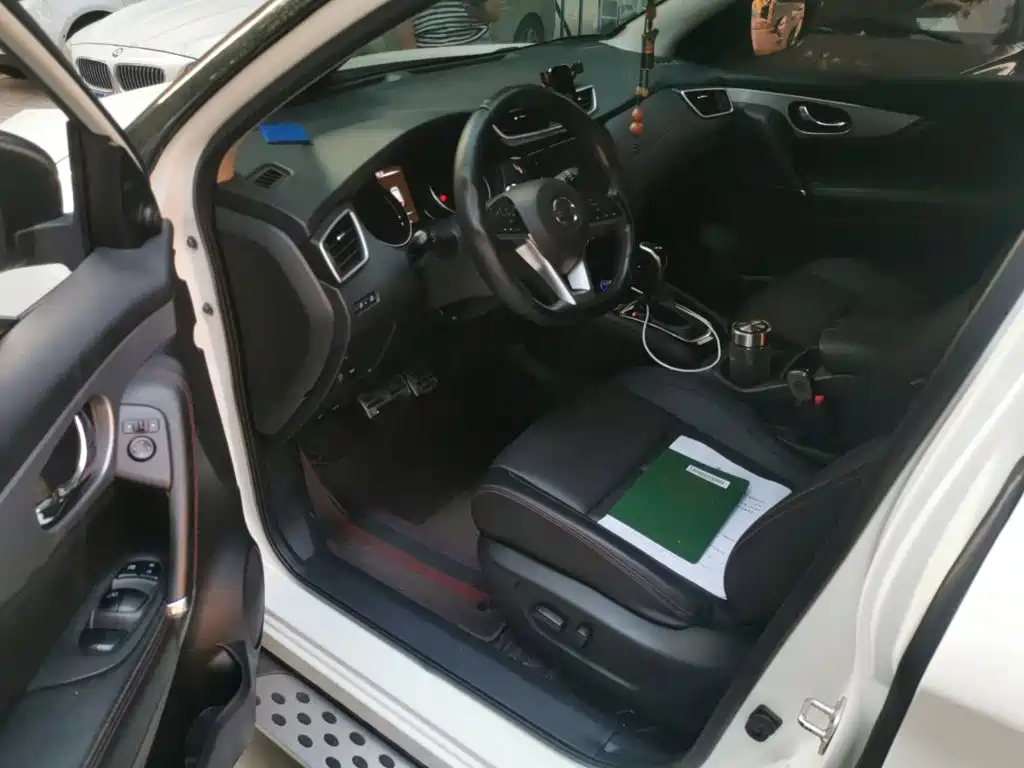 Nissan Qashqai — миниатюра 12