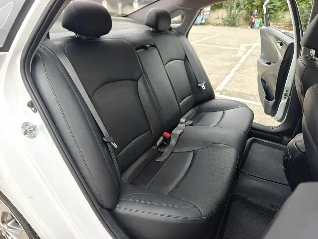 Hyundai Sonata — миниатюра 14