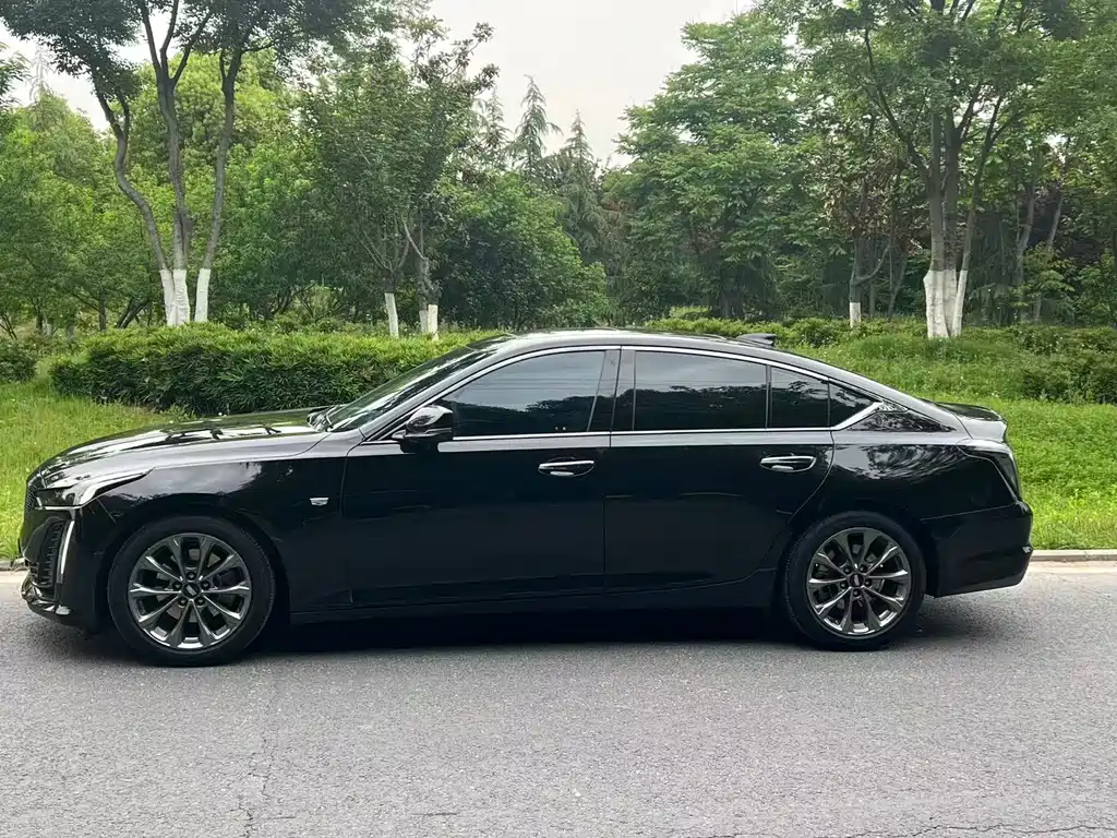 Cadillac CT5 — миниатюра 8